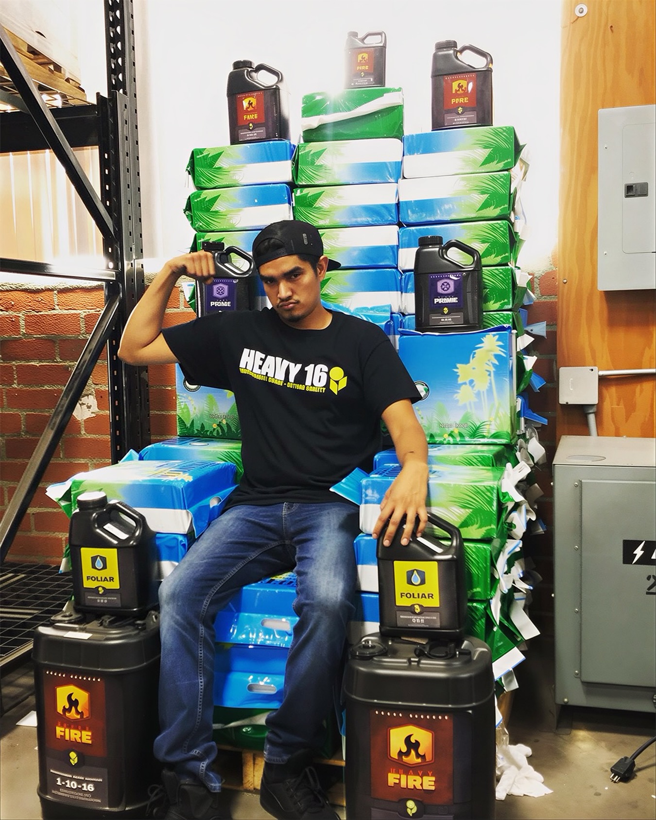 Running HEAVY will have you feeling like a king 👑😎

Lil throwback shot from the folks over at @greencoasthydro_lax 💪