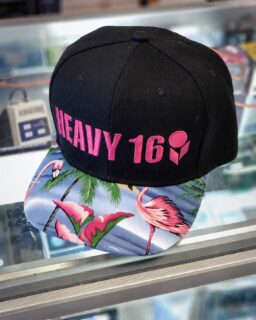 Some of our old merch really nailed that summer feeling 😎🦩

Want to rep HEAVY yourself? Come find us at local events in your area! While supplies can vary, we always like to have a few freebies to show our appreciation for you coming out 🤝

Photo: @chicagoroots

#HEAVY16 #HEAVY16Nutrients #GetBigGetHeavy #BigGrowerPreferred #HEAVY16Fam